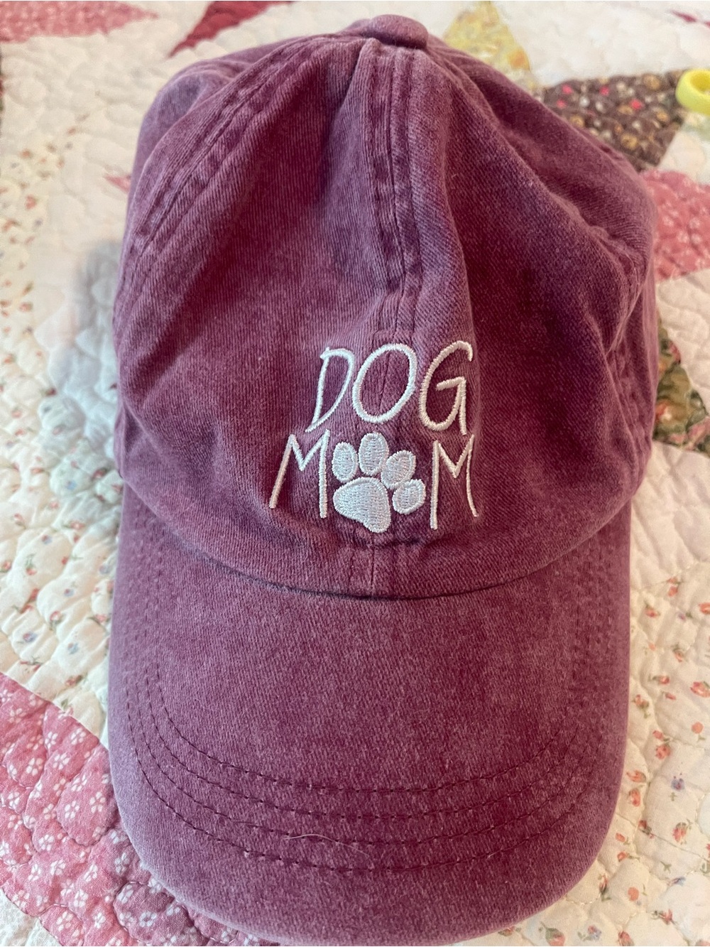Dog Mom Embroidered Hat - Wine